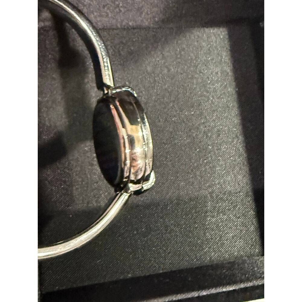 Gucci 1400L Silver Quartz Watch - Picture 6 of 12